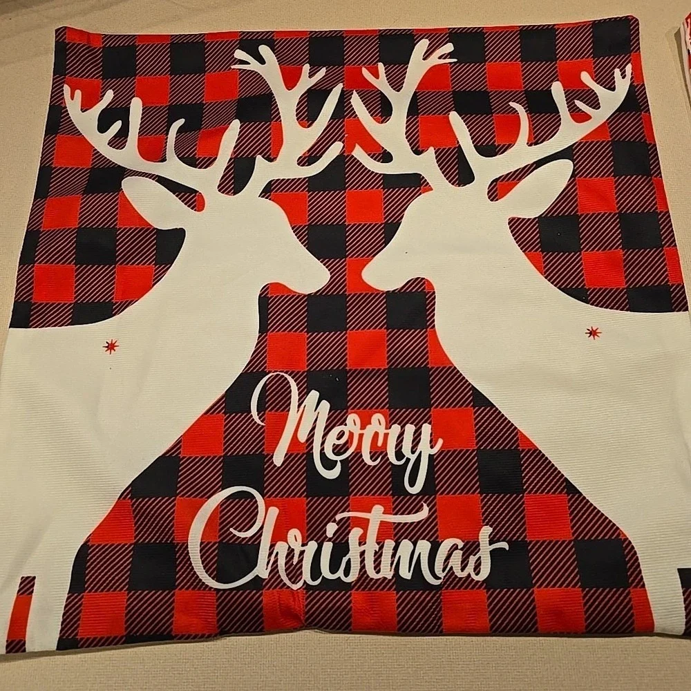 Christmas Holliday Decorations Pillow Covers 18''x18'' -‎ Set of 2